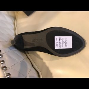 NEW Ecco Ouyen black shoes