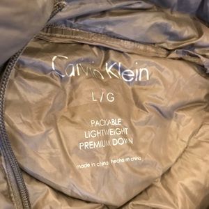 Calvin Klein Packable Down Filled Lightweight hooded Jacket size Large