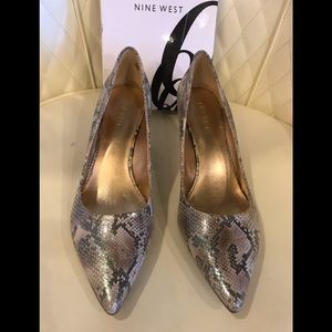 NEW Nine West Snake Print Shoes