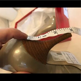 NEW Guess Medium Natural Shoe