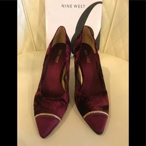 NEW Nine West Velvet Shoes