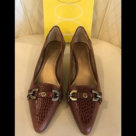 NEW Circa Joan & David Brown Shoes