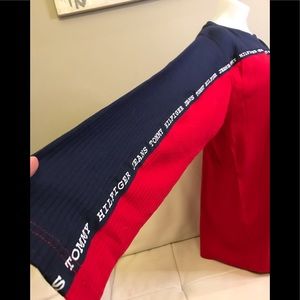 NEW Men’s Tommy Hilfiger Long Sleeve Red Blue Crew Neck Top size Large