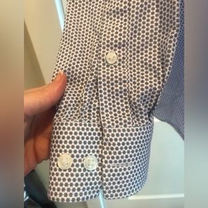 Mens Tommy Hilfiger Slim Fit Long Sleeve Collar Button Down Shirt size Medium